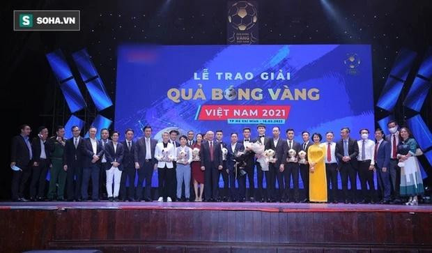 "Hạt sạn" đáng tiếc ở Gala "Quả Bóng Vàng Việt Nam" 2021 - Hình 4