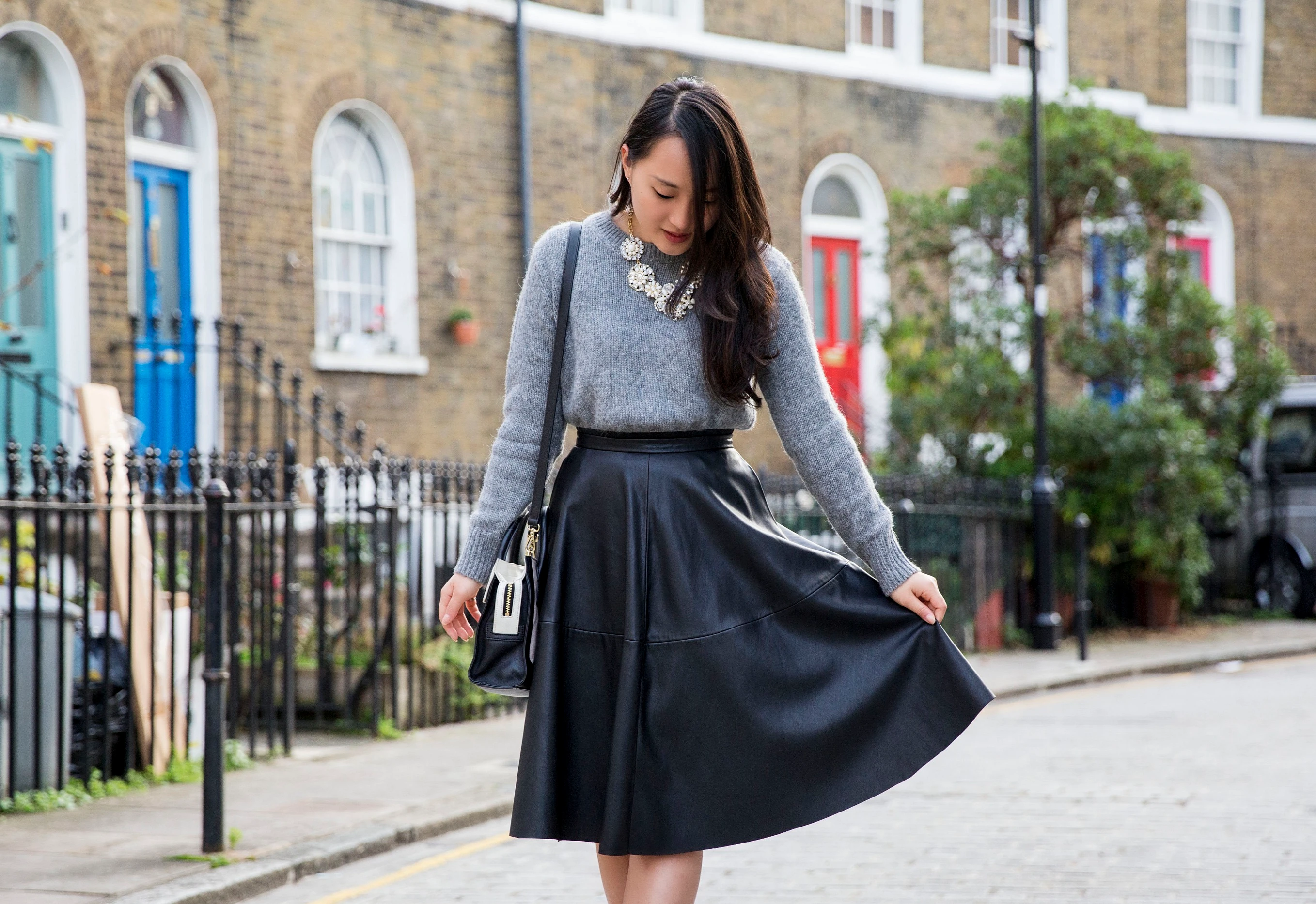 Mách bạn cách phối áo len "chất như nước cất" đón gió lạnh