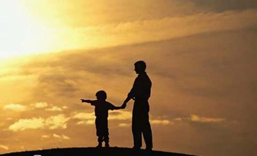 Video: Cười rung rốn với bài văn 'bố vĩ đại' của con trai