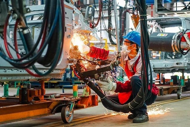 Bảy tháng đầu năm nay, tổng vốn FDI đăng ký đầu tư vào Việt Nam đạt gần 24,1 tỷ USD. Bảy tháng đầu năm nay, tổng vốn FDI đăng ký đầu tư vào Việt Nam đạt gần 24,1 tỷ USD.