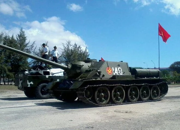 Sức mạnh bí ẩn của “đại bác tự hành” SU-100 Việt Nam hiếm khi xuất hiện