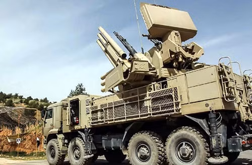 Phòng không Pantsir-S1 Syria phóng 9 phát đạn chỉ để hạ một tên lửa Israel