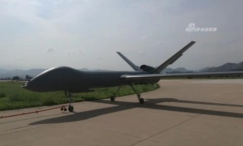 E dè máy bay không người lái TQ bay liên tục 6.000km