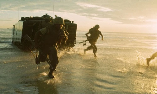 Kỳ dị "xe buýt chiến trường" Mỹ mang đến chiến trường miền nam