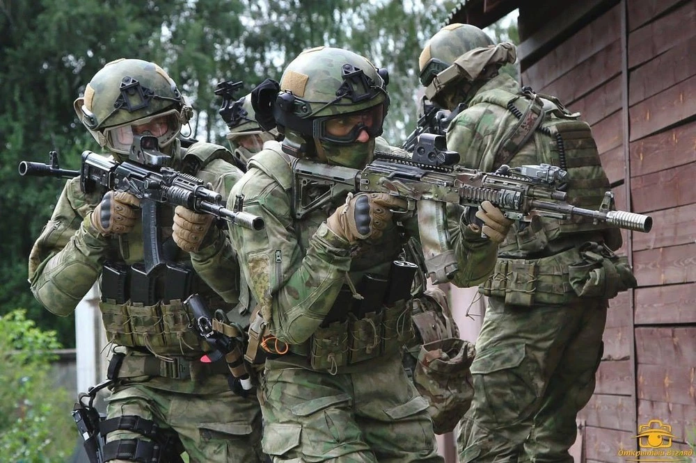 Chiêm ngưỡng đặc nhiệm Spetsnaz của Nga phô diễn sức mạnh khi tác chiến