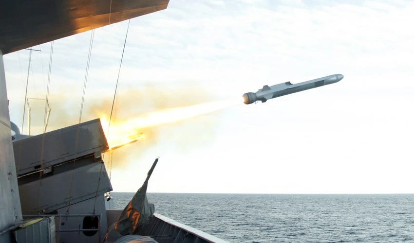 Tàu chiến Mỹ đến biển Đông có vũ khí mới khiến Trung Quốc e sợ