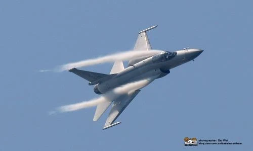 Tiên kích JF-17: Chuẩn NATO nhưng giá hàng "chợ" của Trung Quốc