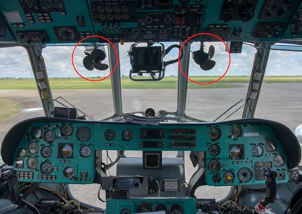 Loạt máy bay Liên Xô đến thế kỷ 21 vẫn dùng quạt con cóc trong khoang lái
