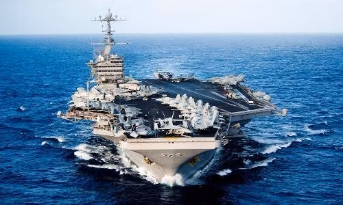 Cận cảnh hàng không mẫu hạm đáng sợ nhất hành tinh