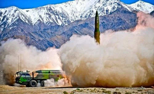 Giải mã vũ khí nguy hiểm nhất của pháo binh số 2 Trung Quốc