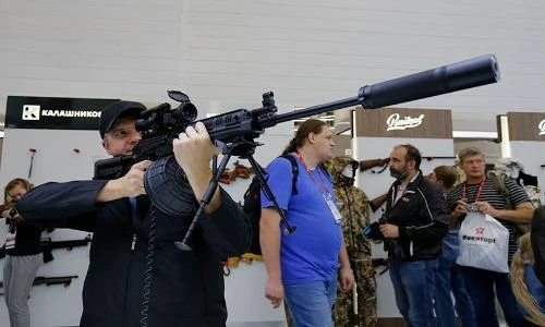 Thèm thuồng dàn vũ khí của chiến binh tương lai Nga