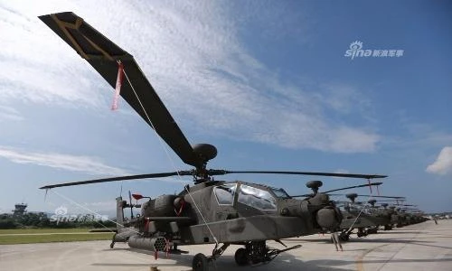 Choáng với đội trực thăng tấn công Apache của Đài Loan