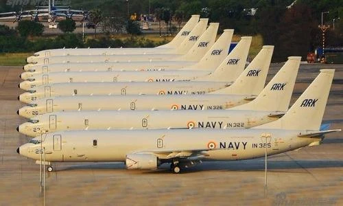 Hùng mạnh đội máy bay săn ngầm của Hải quân Ấn Độ