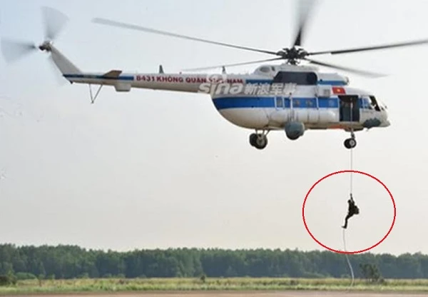 Xem trực thăng Mi-171E Việt Nam đổ bộ đặc nhiệm, tác chiến thần tốc