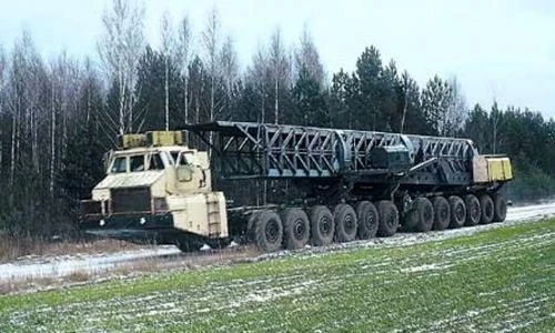 Chết khiếp siêu xe "quái vật" tải trọng 100 tấn của Liên Xô