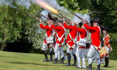 Quân phục đỏ: Cái chết oan của hàng vạn binh lính Anh