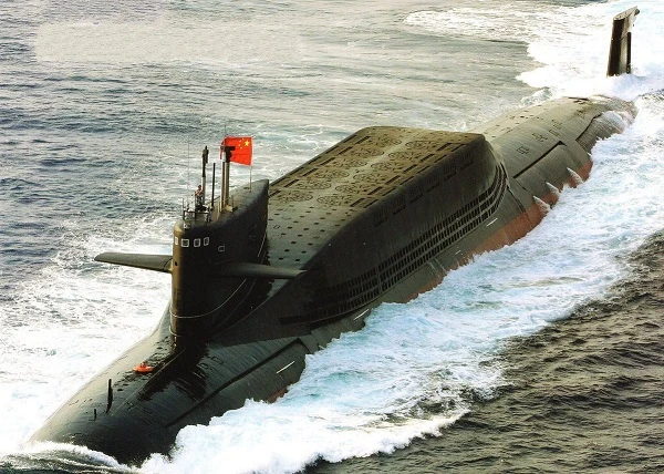 Trung Quốc âm thầm nhập biên hai tàu ngầm hạt nhân, thế giới sững sờ!