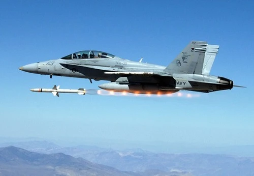 Phiên bản cũ quá to, tiêm kích F-35A cần có tên lửa chống bức xạ mới