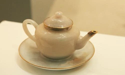 Mãn nhãn đồ dùng, đồ thờ xa hoa trong hoàng cung nhà Nguyễn