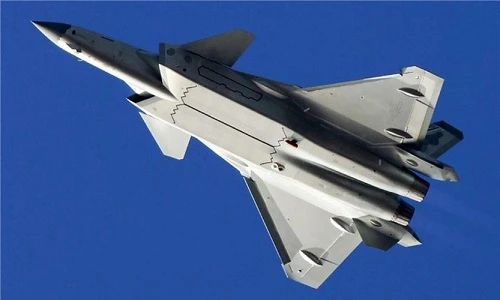 Nga tuyên bố tiêm kích thế hệ 4,5 Su-30 thừa sức "vít cổ" J-20 Trung Quốc