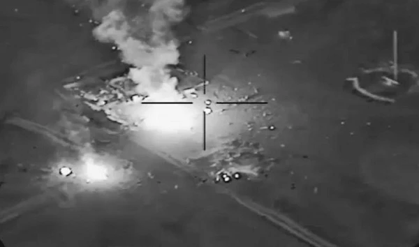 Lại căng: Mỹ phóng tên lửa tấn công chính xác một loạt kho vũ khí Iran!