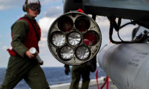 Bất ngờ cách Hải quân Mỹ biến F/A-18 Hornet thành cường kích