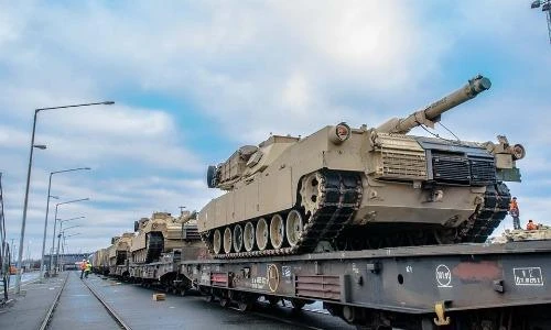 Căng thẳng xem xe tăng Mỹ đổ bộ ồ ạt tới Đức