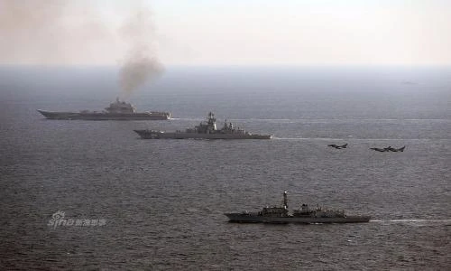 Ngạc nhiên hình ảnh tàu sân bay Nga từ Syria về quê