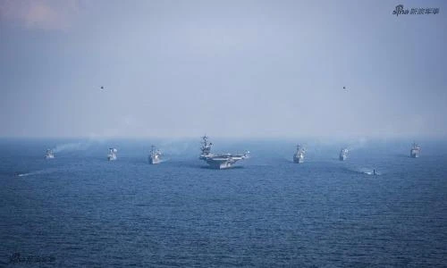 Hai nhóm tàu sân bay sẵn sàng đáp trả Triều Tiên