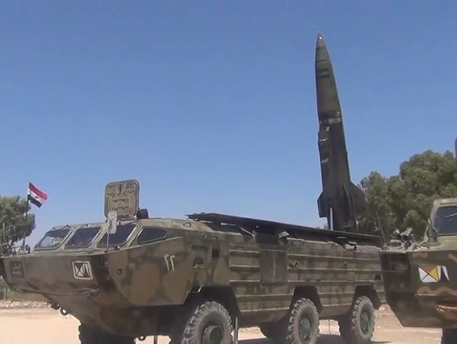 Quân đội Syria dồn quân, mang cả tên lửa đạn đạo ra đánh Idlib