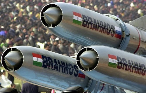 Ấn Độ thử thành công Brahmos trên biển, Hải quân Việt Nam nên học theo?