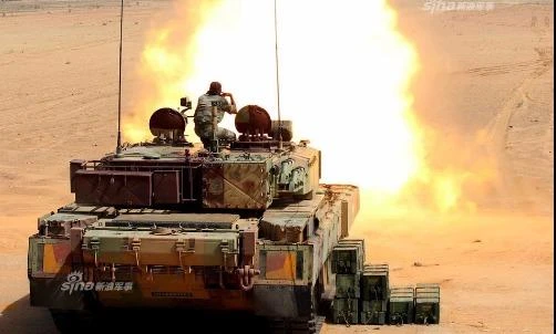 Mất 30 năm nghiên cứu xe tăng Ấn Độ vẫn chỉ pháo 120mm