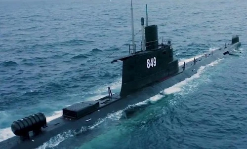 Ngạc nhiên: Tàu ngầm Ai Cập phóng được tên lửa diệt hạm Trung Quốc khi đang lặn