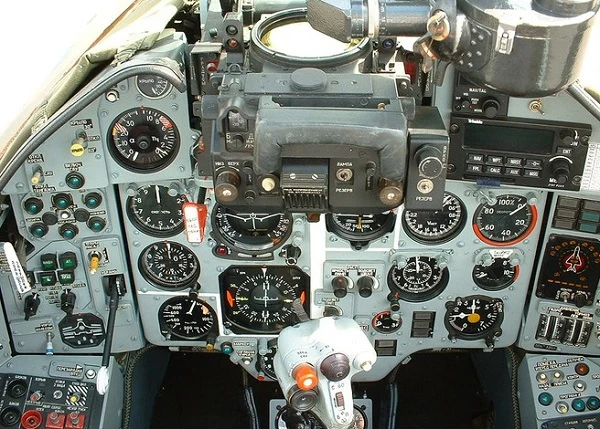 Khoang lái cổ điển của Su-22 - chiến đấu cơ đông nhất của Không quân Việt Nam