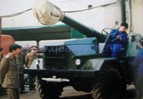 Cực độc: Việt Nam đã gắn được pháo 152mm D-20 lên xe tải từ… thời bao cấp?