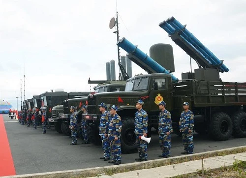 Hải quân Việt Nam tăng cường sức chiến đấu với "siêu tên lửa bờ"