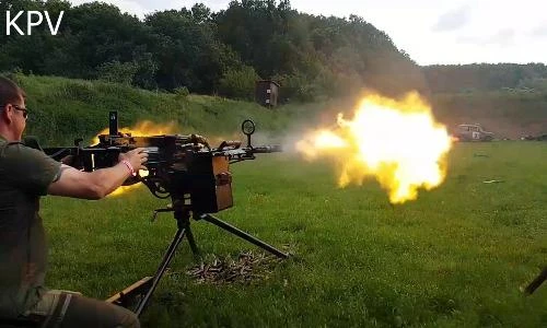 Kinh hãi súng máy đáng sợ hơn tên lửa chống tăng