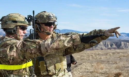 Quân đội Mỹ mua 293.000 mũ chống đạn cho binh sĩ