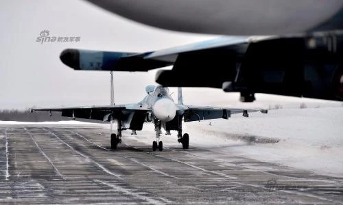 Tiêm kích ồ ạt “bỏ” tàu sân bay Kuznetsov về đất liền