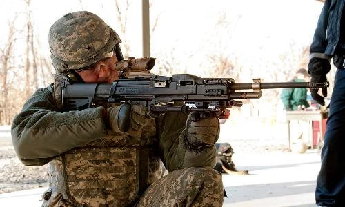 Khám phá khẩu súng máy nhẹ như khẩu súng trường tấn công