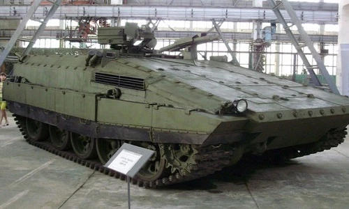 Việt Nam có thể "lộn ngược" xe tăng T-55, cải tiến thành... xe chở quân