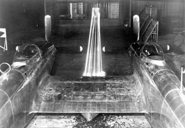 Cực dị tiêm kích hai thân, sáu súng của Mỹ trong CTTG 2