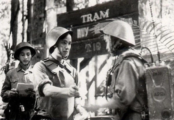 Nguồn gốc áo, mũ sắt của lính lái xe Trường Sơn huyền thoại thời chống Mỹ