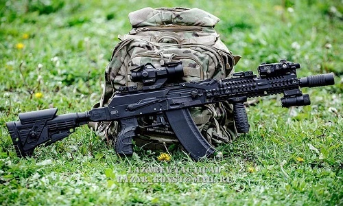 Lính tinh nhuệ của quân chính phủ Syria bất ngờ nhận "súng xịn" AK-105