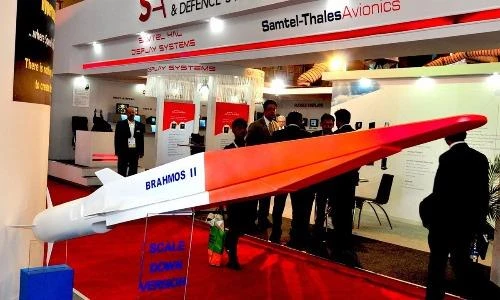 Chết khiếp tốc độ bay của tên lửa hành trình BrahMos-II