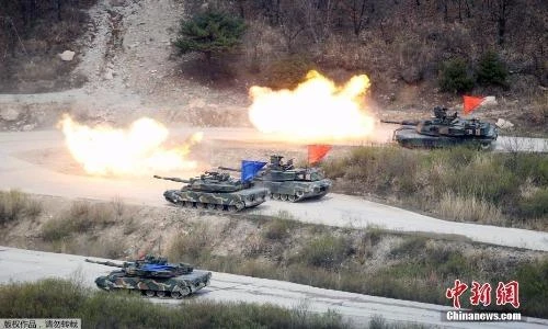 Xe tăng, pháo Hàn Quốc tập trận nã đạn dữ dội