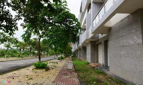Biệt thự, nhà phố bị bỏ hoang ở đô thị cách Sài Gòn 20 km