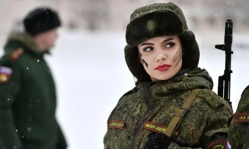 Bộ ảnh đặc biệt ngày 8/3 dàn "chân dài" Quân đội Nga