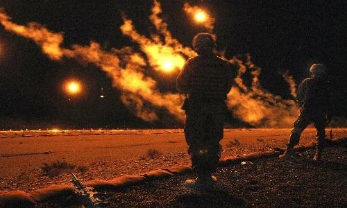 Thắp sáng đêm khuya với các loại pháo sáng quân dụng