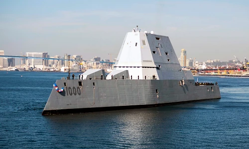 Cận cảnh lớp vỏ tàng hình "ngoài hành tinh" của chiến hạm tỷ USD